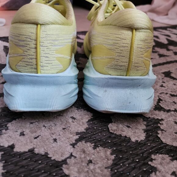 Asics Women's Neon Yellow Novablast 3 - Picture 5 of 7